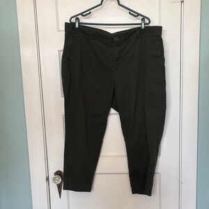 Kut from the Kloth Women’s Dark Green Cropped Chinos Size 18W